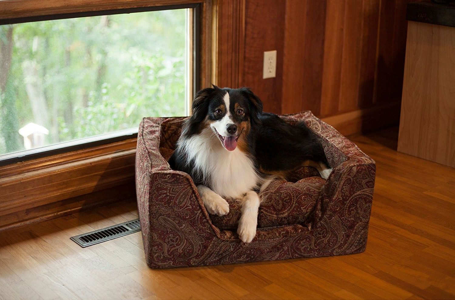 12 Best Luxury Dog Beds for 2018